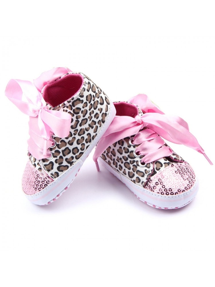 Adorable baby girl pink leopard crib 