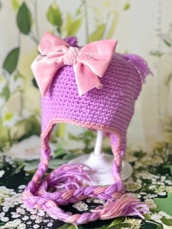 Baby girl crochet winter hat lavender with velvet bow